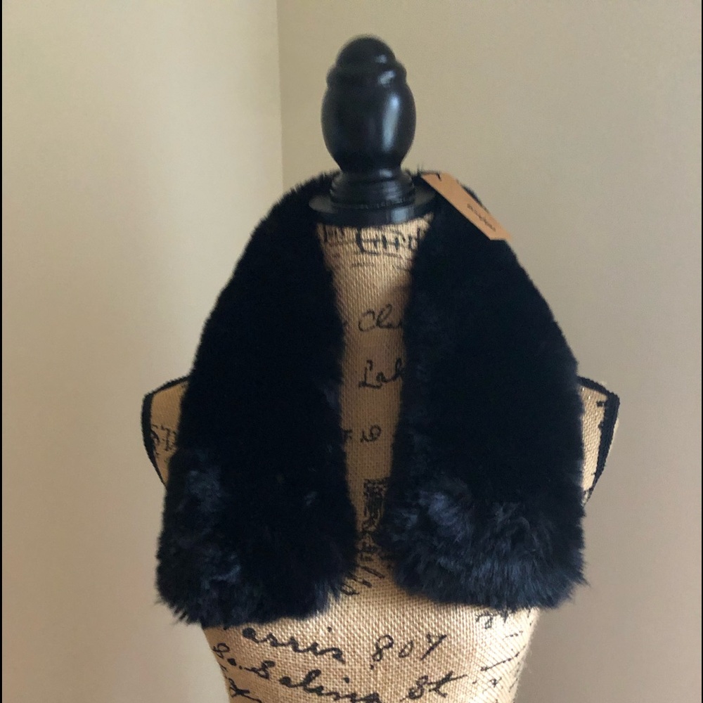 Scarves - Picture 2 of 4